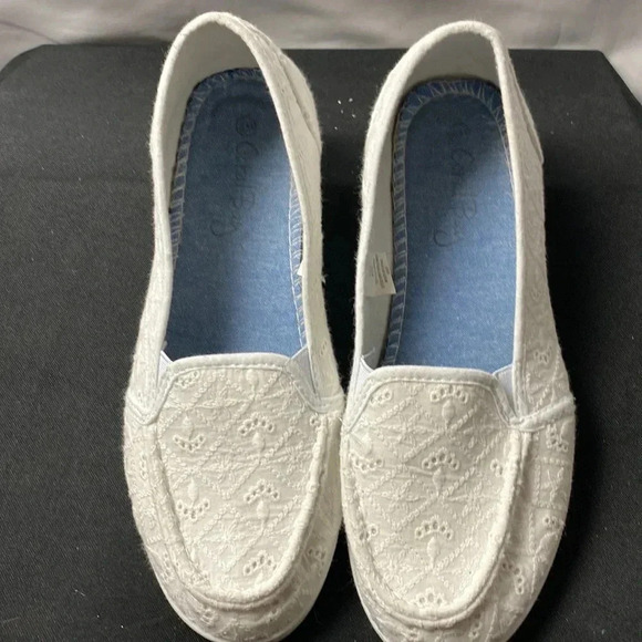 CORAL BAY MOZIE WOMENS SIZE 8 WHITE EYELET SLIP ON LOAFER COMFORT SHOE CLEAN - Picture 4 of 14